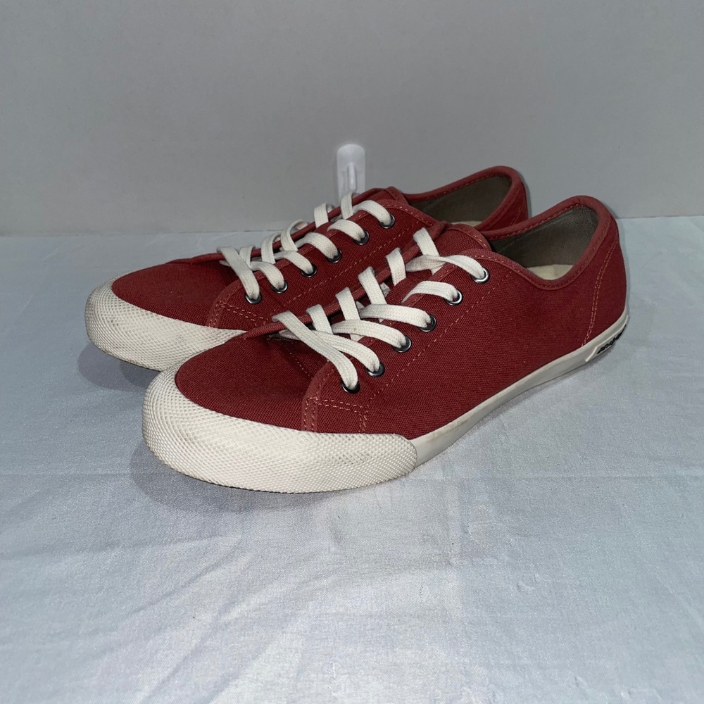 SeaVees Monterey Sneaker Standard Brick Red Cotton Canvas Womens 9 Low Top